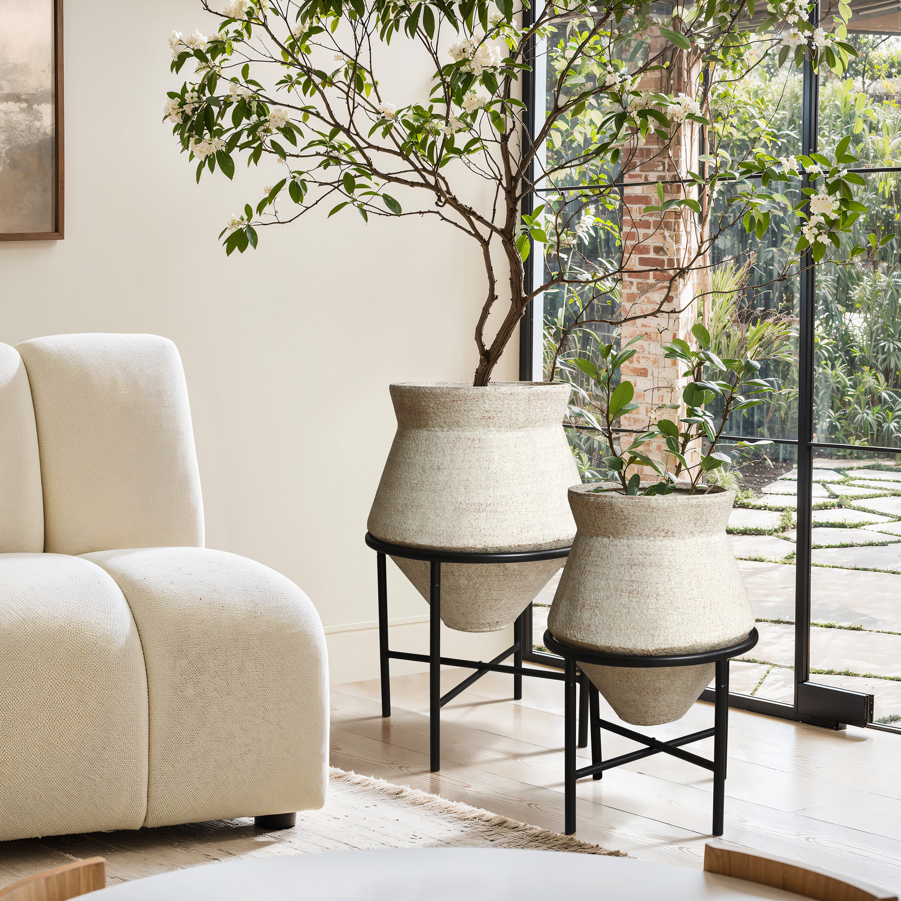 Nordic-Style Iron Plant Stand Set with Two Ceramic Pots – Modern Minimalist Design