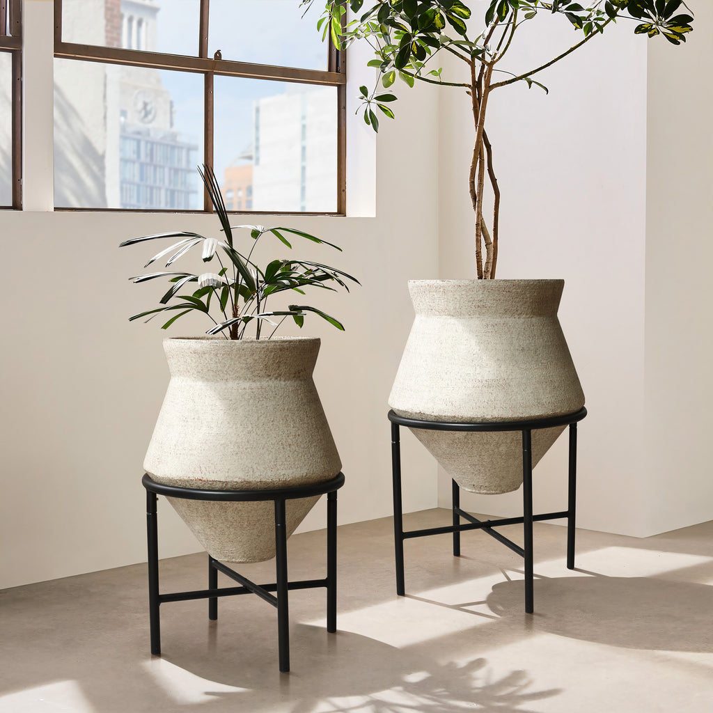 Nordic-Style Iron Plant Stand Set with Two Ceramic Pots – Modern Minimalist Design