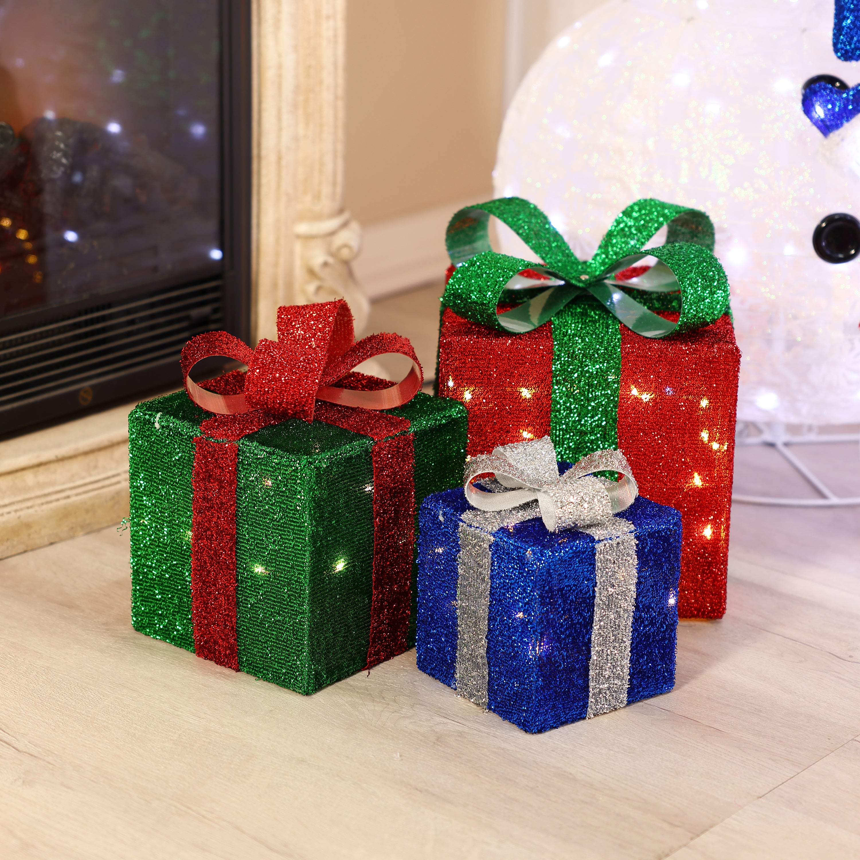 Set of 3 Present Gift Boxes with Bows Lighted Holiday Decoration