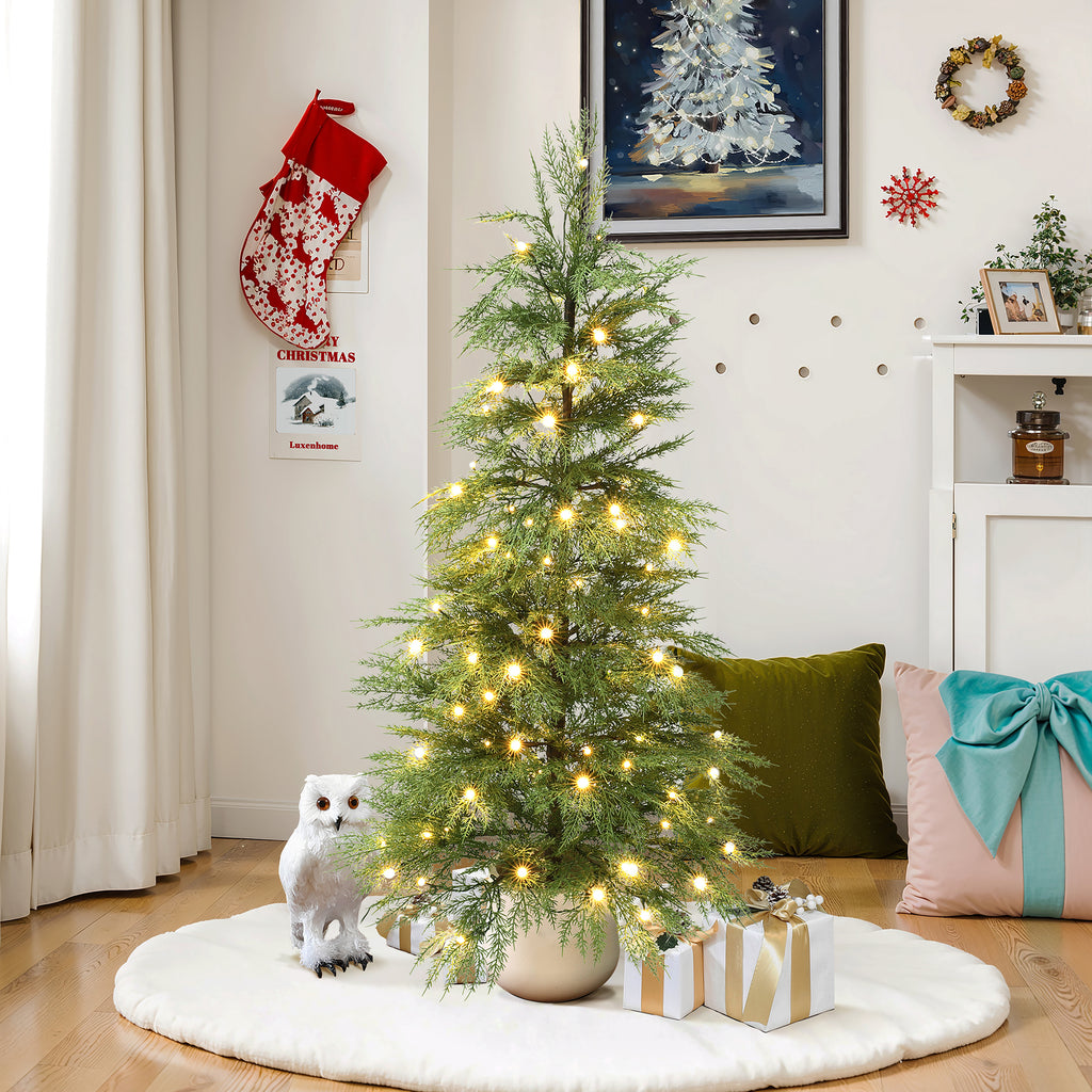 4.5Ft Pre-Lit Artificial Potted Tree with Green Branches