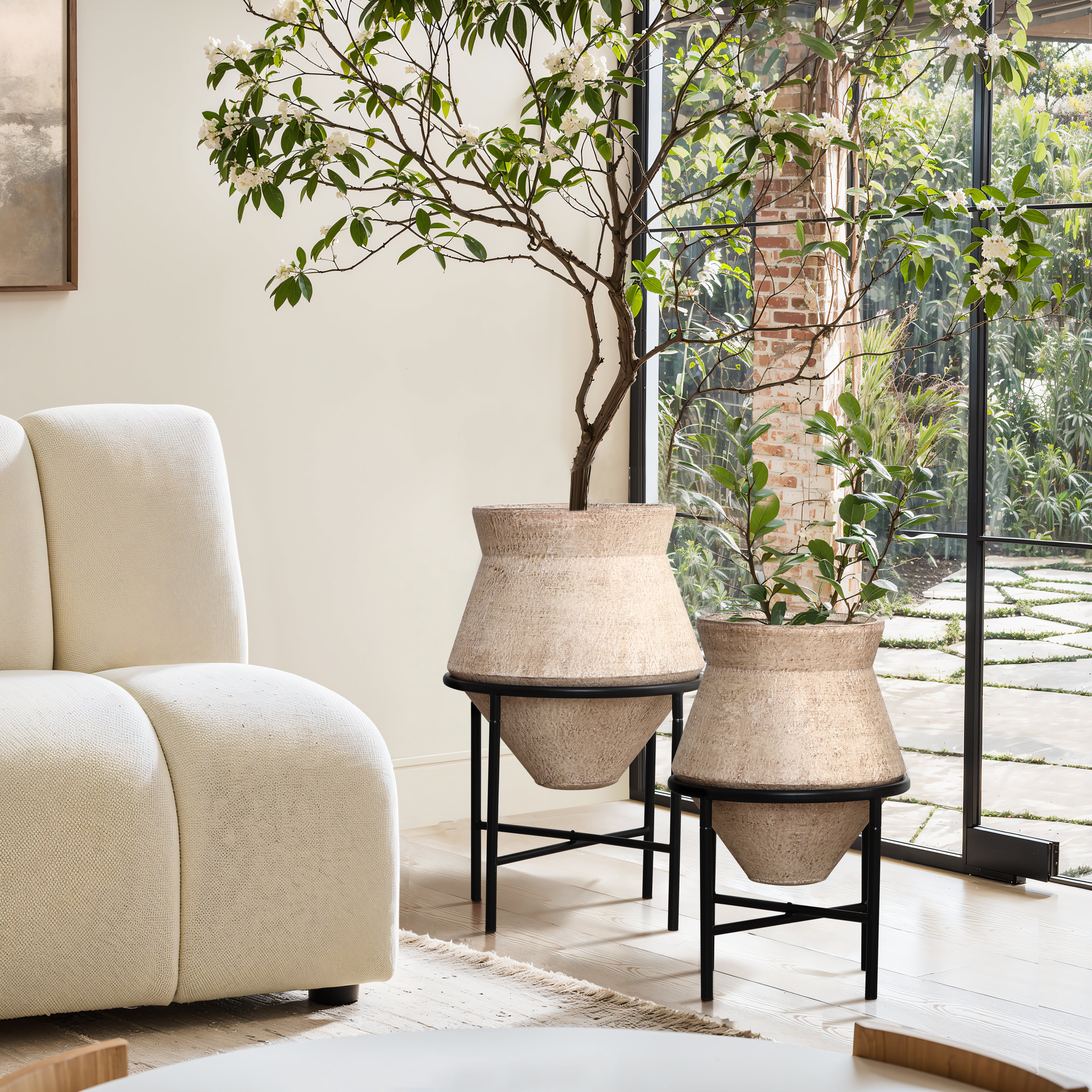 Nordic-Style Iron Plant Stand Set with Ceramic Pots – Modern Minimalist Design