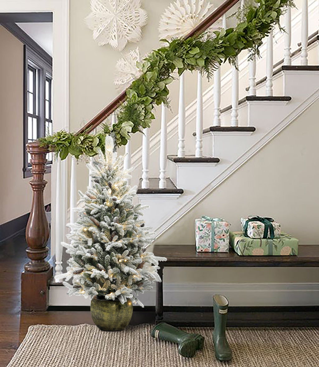 4.5Ft Pre-Lit Artificial Flocked Pine Tree with Pinecones and Pot