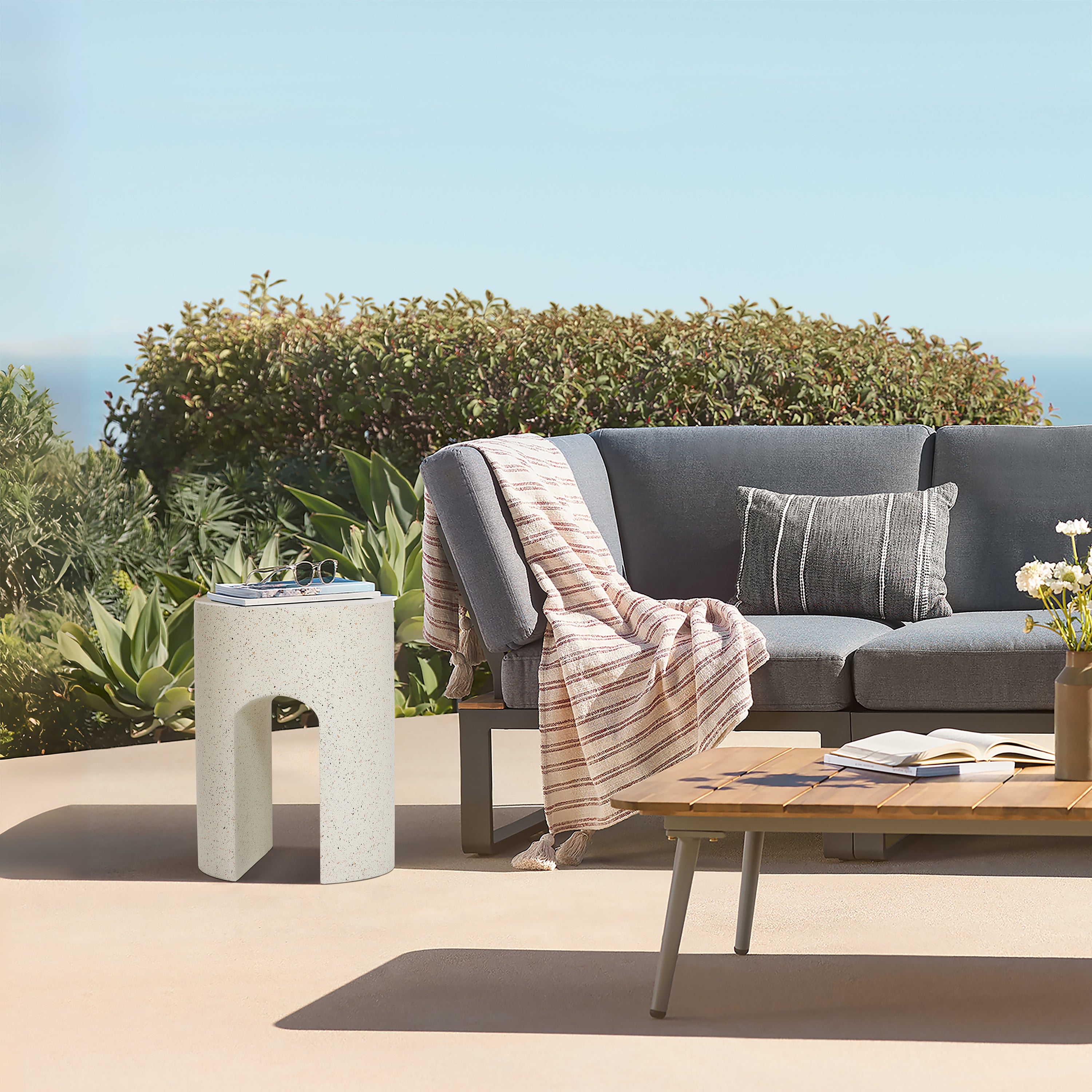 Mod Ivory White Cement Round with U-Shape Outdoor Side Table