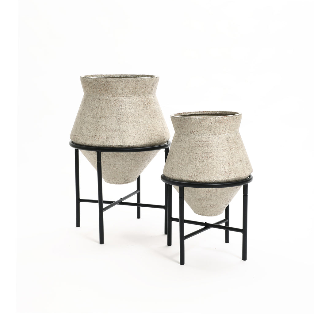 Nordic-Style Iron Plant Stand Set with Two Ceramic Pots – Modern Minimalist Design