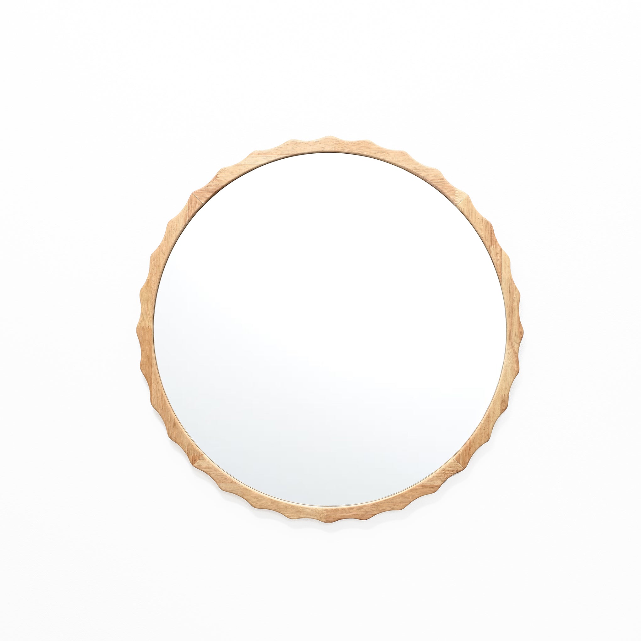 31.5-Inch Round Natural Rubberwood Scalloped Frame Wall Mirror