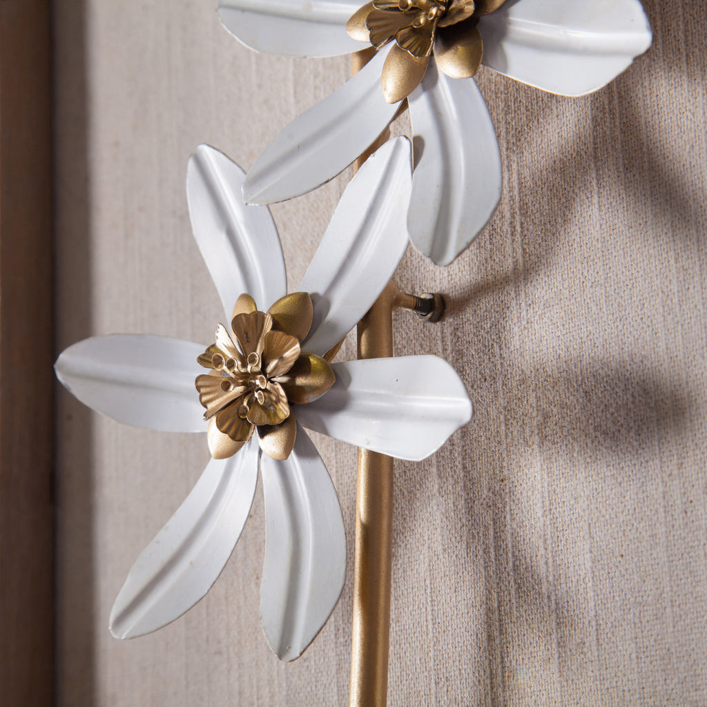 2-Piece White and Gold Flower Bouquet Wall Decor