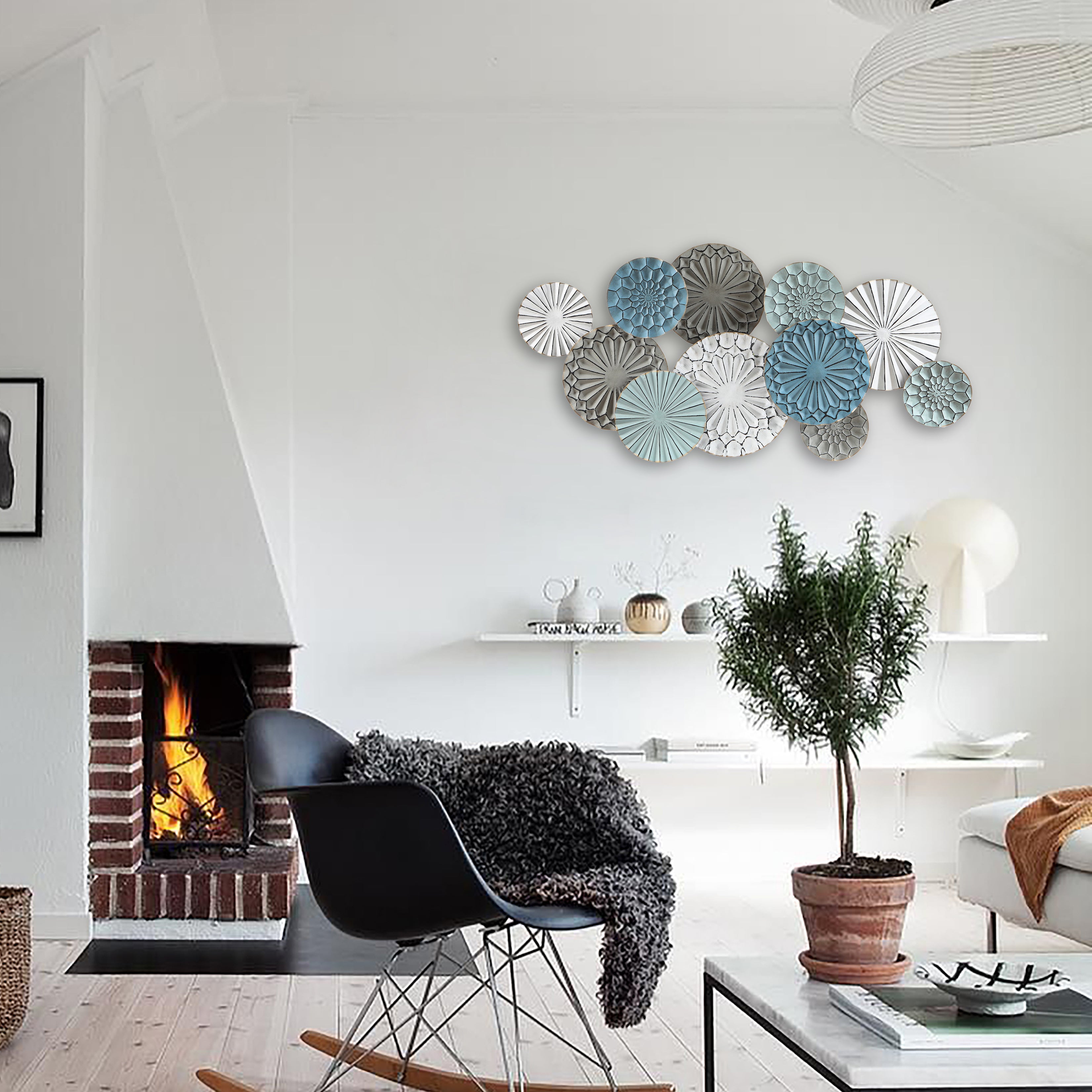 Radiant Iron Floral Wall Art with Gold-Trimmed Edges – 3D Layered Design