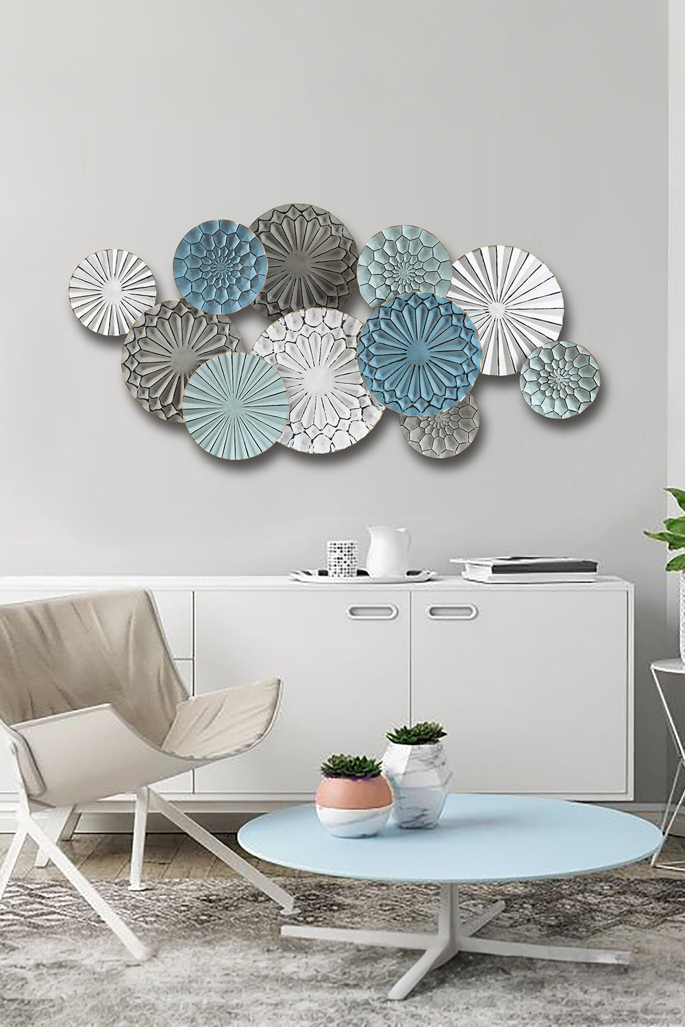 Radiant Iron Floral Wall Art with Gold-Trimmed Edges – 3D Layered Design