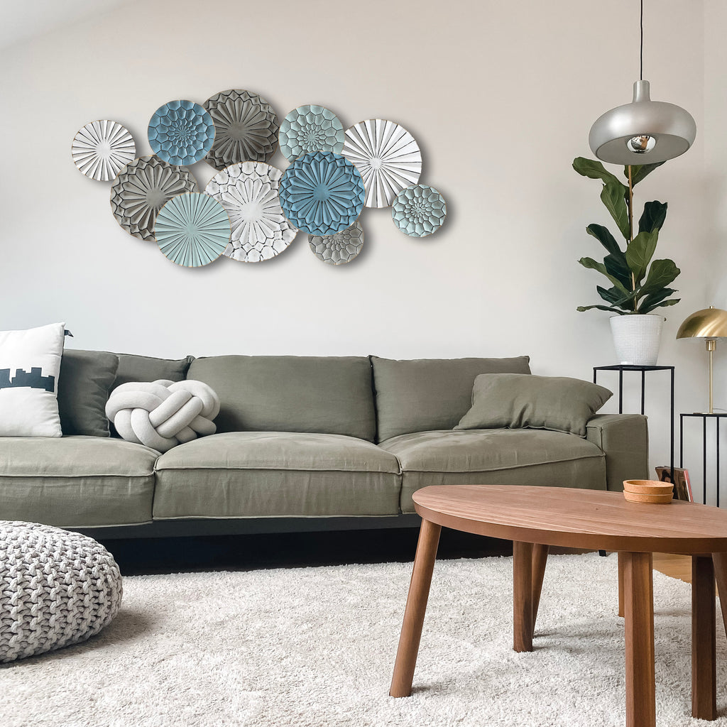 Radiant Iron Floral Wall Art with Gold-Trimmed Edges – 3D Layered Design