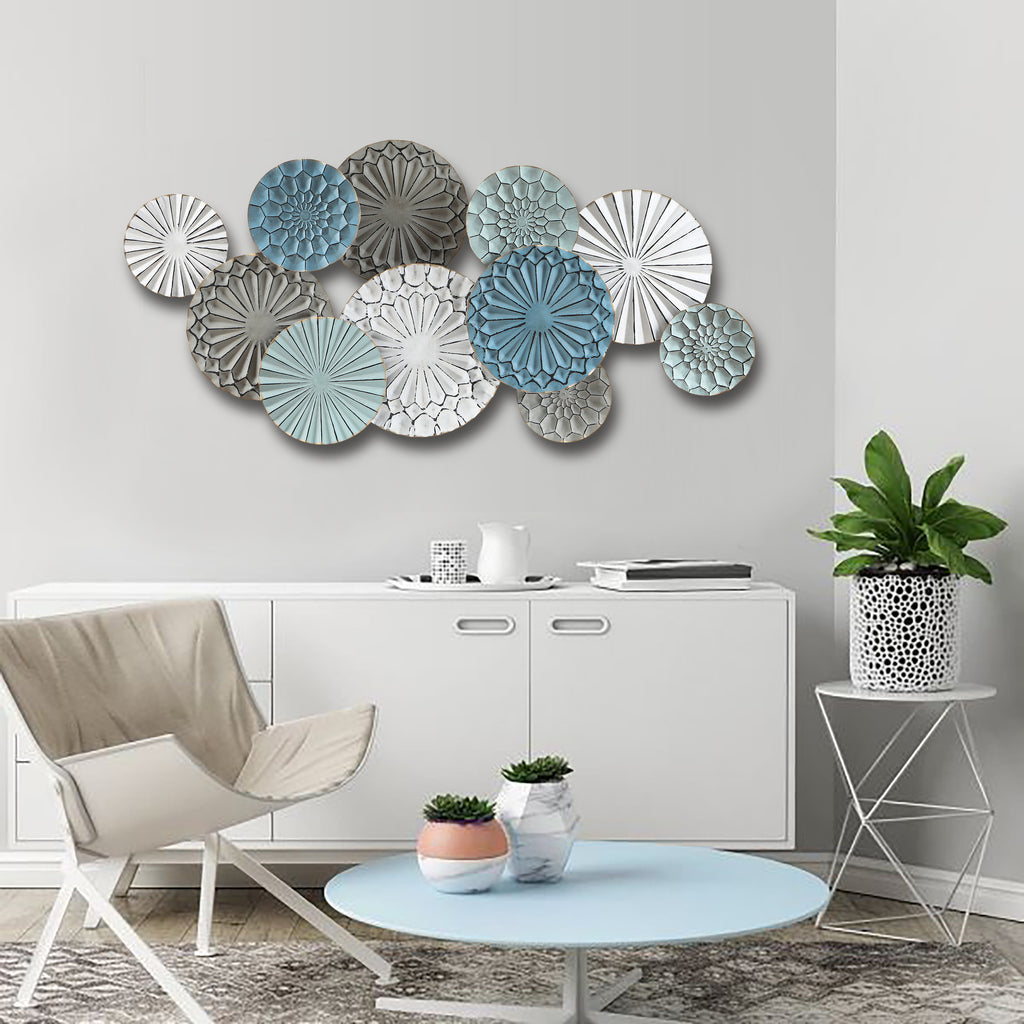 Radiant Iron Floral Wall Art with Gold-Trimmed Edges – 3D Layered Design