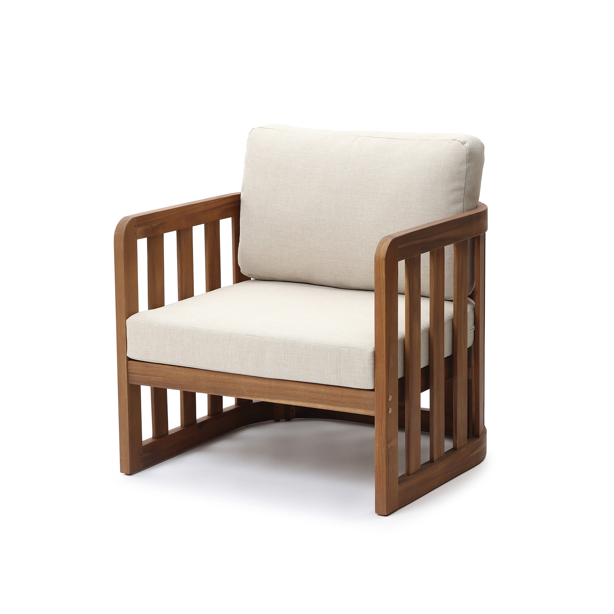 Outdoor Acacia Wood Patio Armchair with Beige Cushions, Slatted Back Design