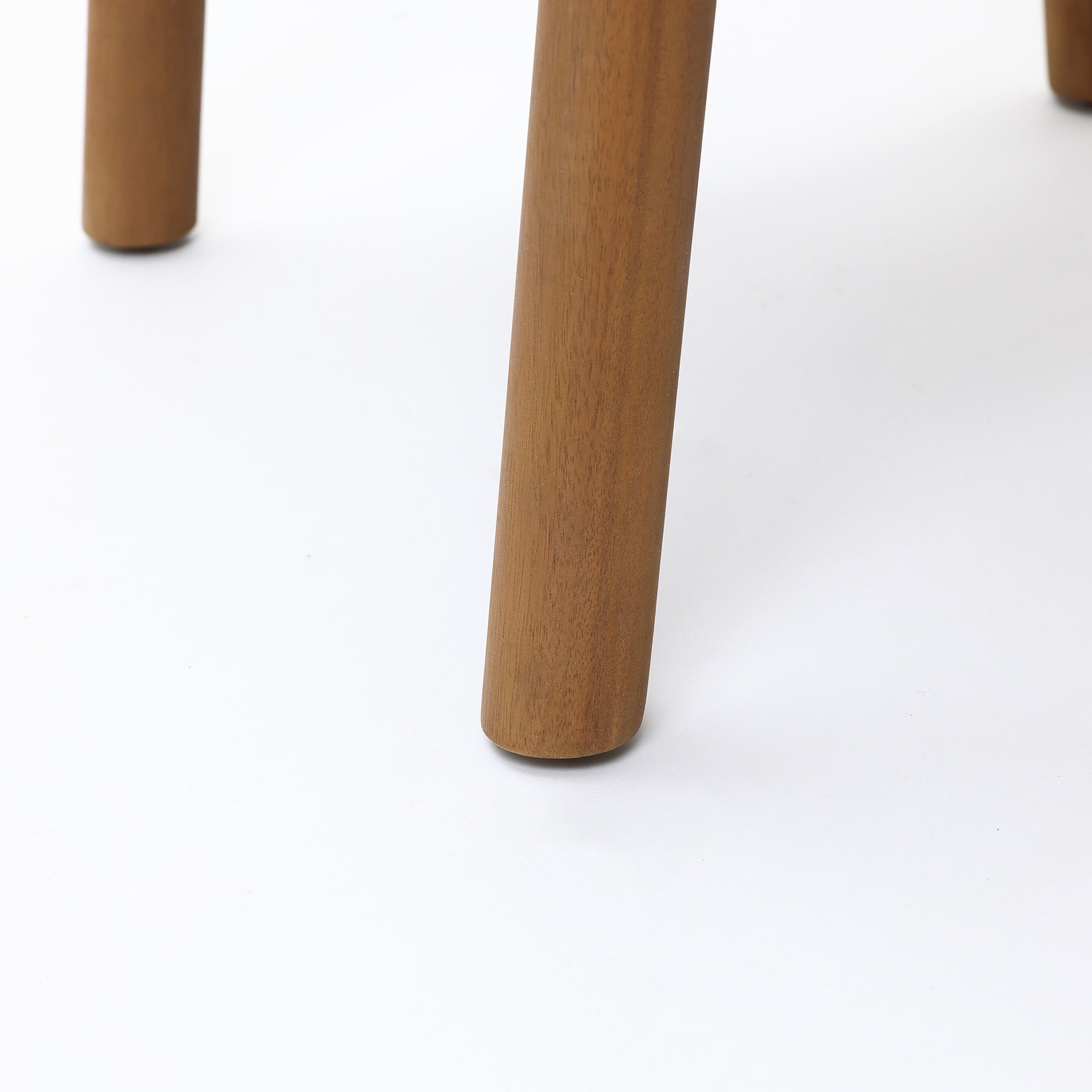 Acacia Outdoor Side Table, Square Patio Table with Oil Finish, 18.5" Height