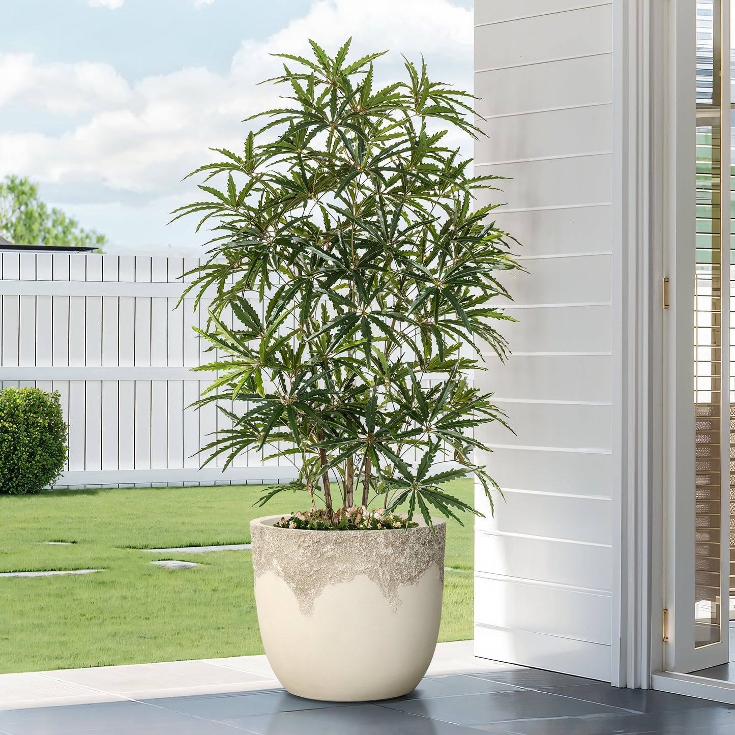 Sierra Round Travertine Stone-Textured Mgo Planter, Off-White, 14.5"