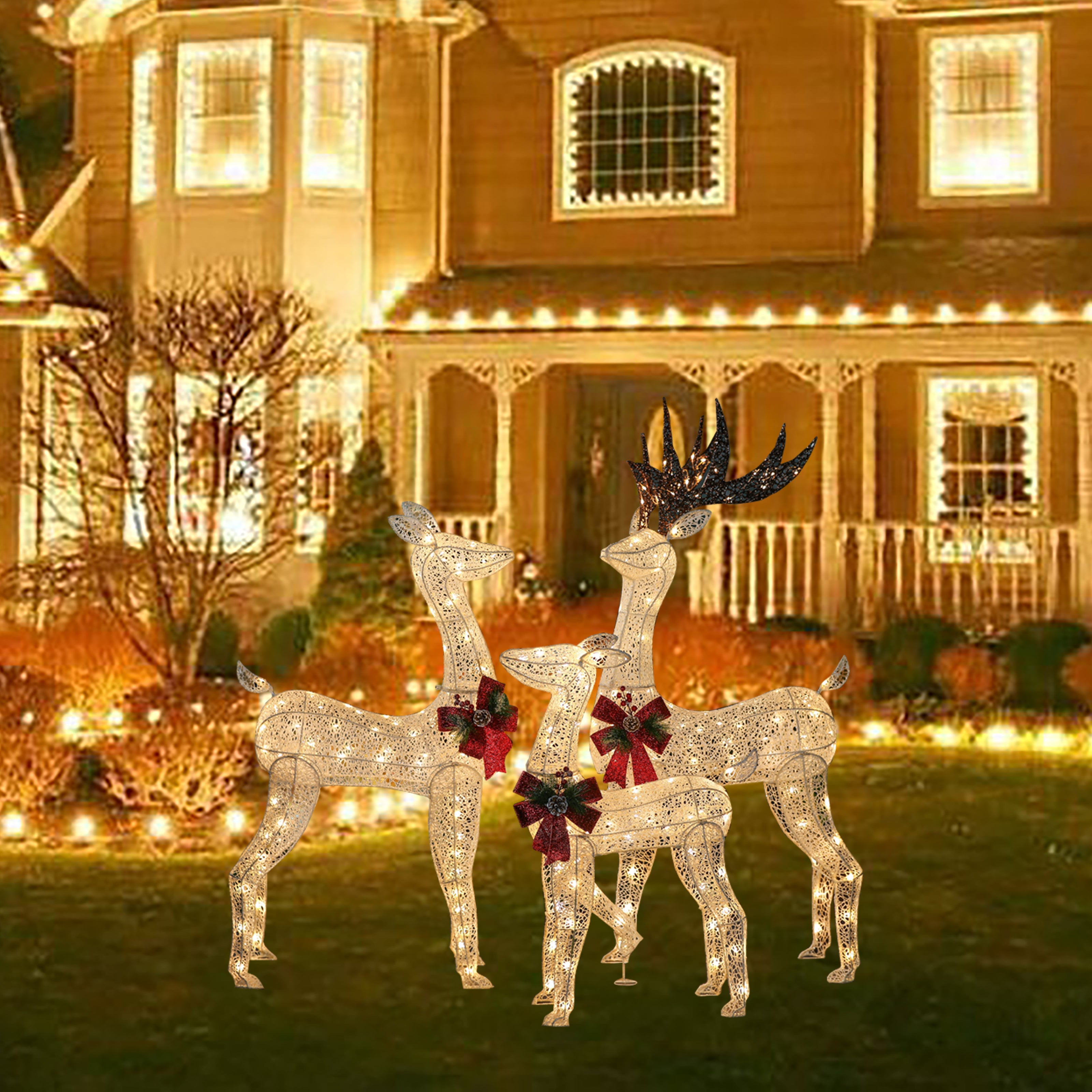 LED Illuminated Reindeer Family Decoration Light – Metal Frame with Warm White Lights, Waterproof & Remote/App Control for Indoor/Outdoor Christmas Decor